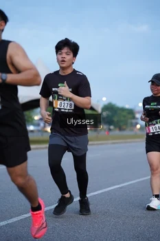 Runner Photo 2032434