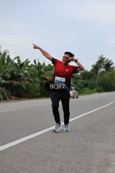 Runner Photo 2032442