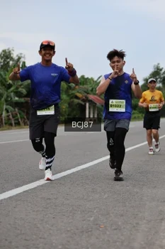 Runner Photo 2032449