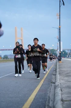 Runner Photo 2032537