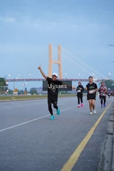 Runner Photo 2032768