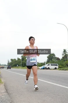 Runner Photo 2032824
