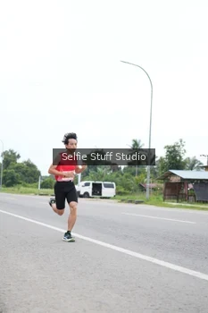 Runner Photo 2033221