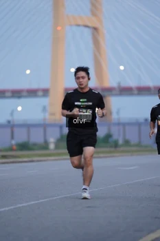 Runner Photo 2033376