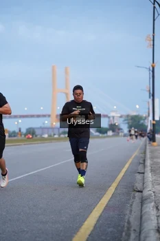 Runner Photo 2033413