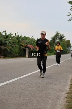 Runner Photo 2033495