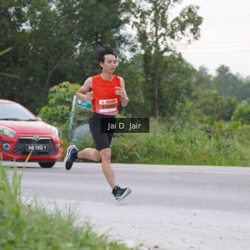 Runner Photo 2033556
