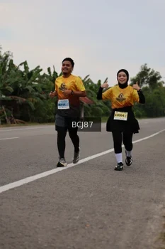 Runner Photo 2033644