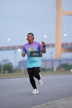 Runner Photo 2033686
