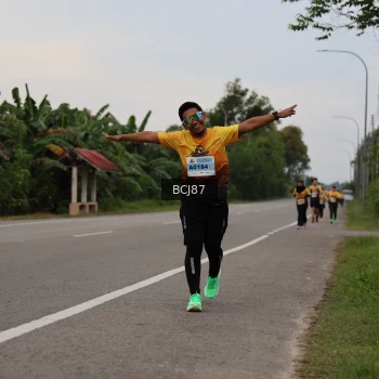 Runner Photo 2033688