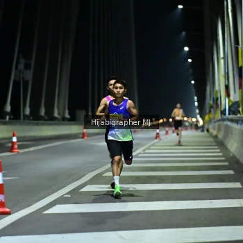 Runner Photo 2033741