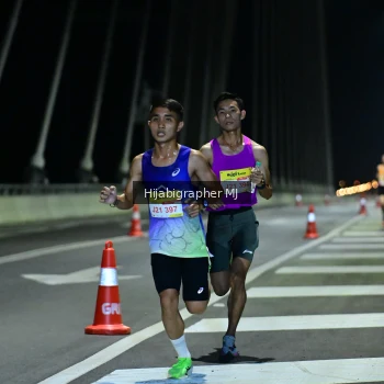 Runner Photo 2033776