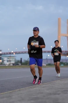 Runner Photo 2033779