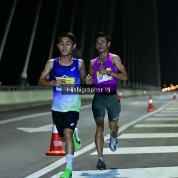 Runner Photo 2033786