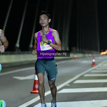 Runner Photo 2033809