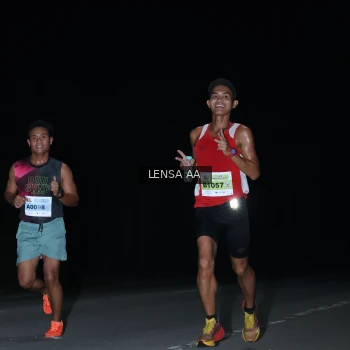 Runner Photo 2033832
