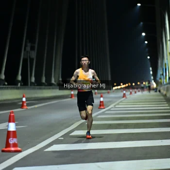 Runner Photo 2033860