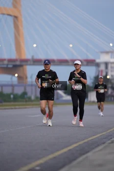 Runner Photo 2033873