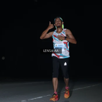 Runner Photo 2033876