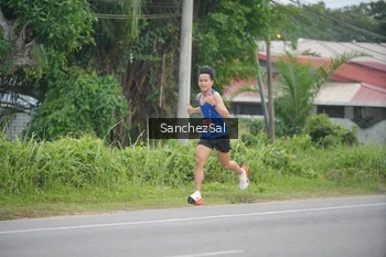 Runner Photo 2033884