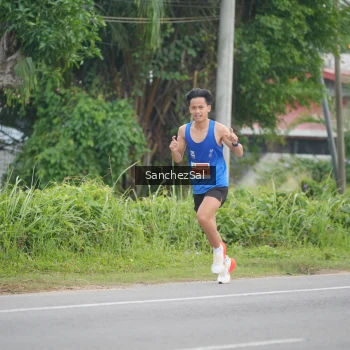 Runner Photo 2033886