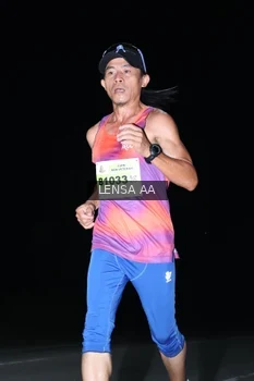 Runner Photo 2033895