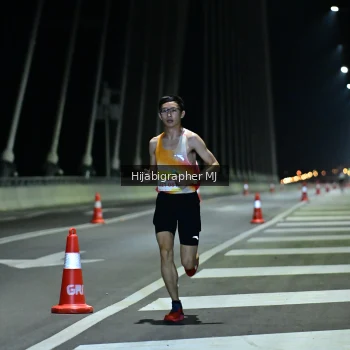 Runner Photo 2033898