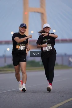 Runner Photo 2033899
