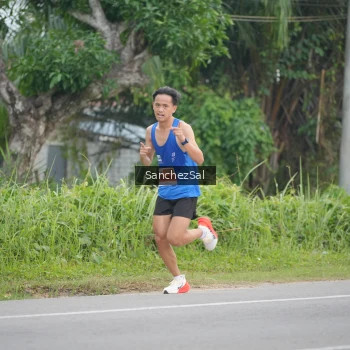 Runner Photo 2033915
