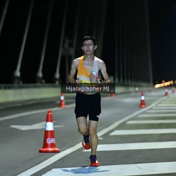 Runner Photo 2033917