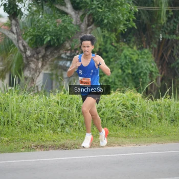 Runner Photo 2033936