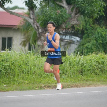 Runner Photo 2033945