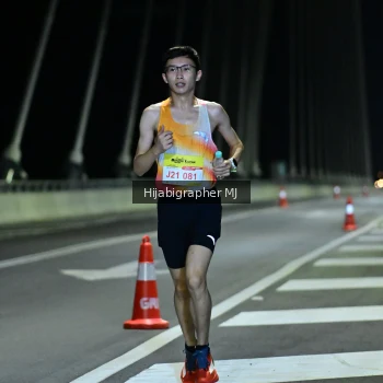Runner Photo 2033956