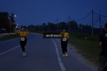 Runner Photo 2033965
