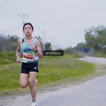 Runner Photo 2034005