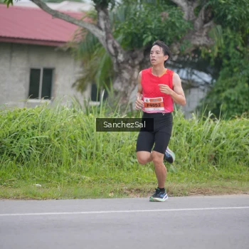 Runner Photo 2034046