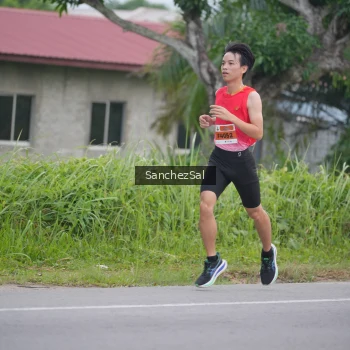 Runner Photo 2034051