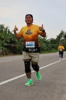Runner Photo 2034087