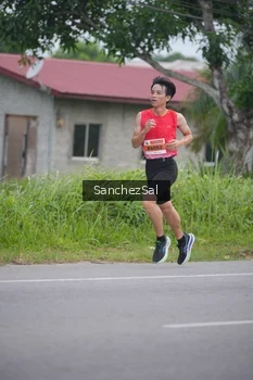 Runner Photo 2034098