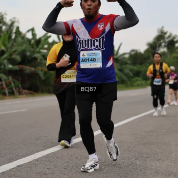 Runner Photo 2034121