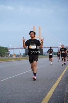 Runner Photo 2034140