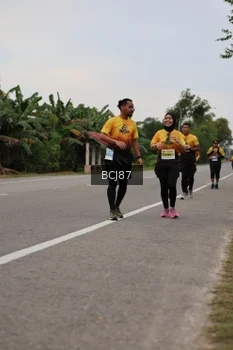 Runner Photo 2034175