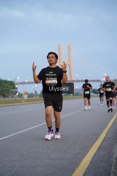 Runner Photo 2034177