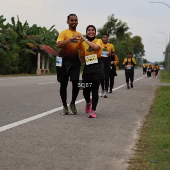 Runner Photo 2034180