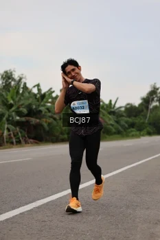 Runner Photo 2034250