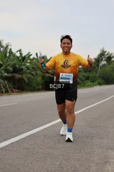 Runner Photo 2034253