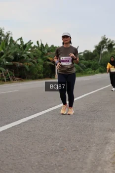 Runner Photo 2034268