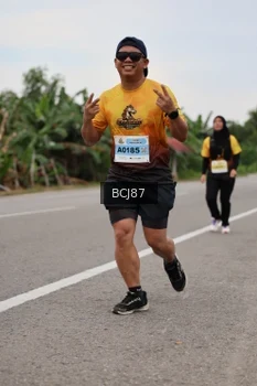 Runner Photo 2034296