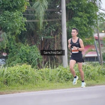 Runner Photo 2034346
