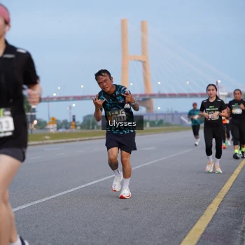 Runner Photo 2034410